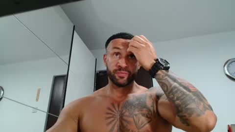 Snapshot of tridentmuscles chatting on 05.07.26 tridentmuscles online show from 05.07.26