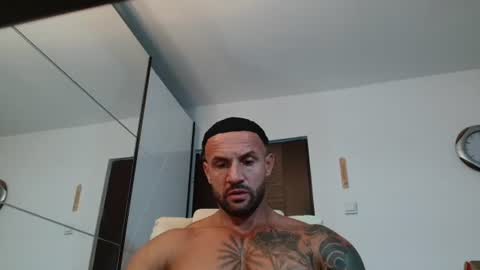 Snapshot of tridentmuscles chatting on 06.05.26 tridentmuscles online show from 06.05.26