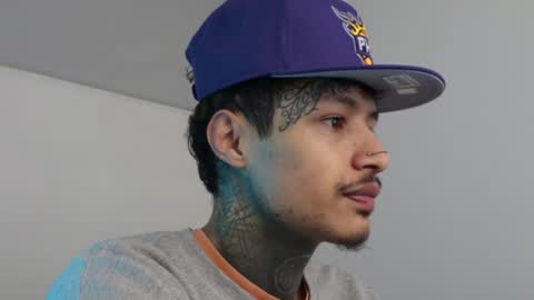 - trieone online show from 12.02.24