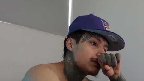 - trieone online show from 12.03.24