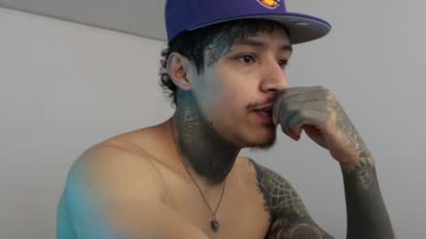 - trieone online show from 01.01.25