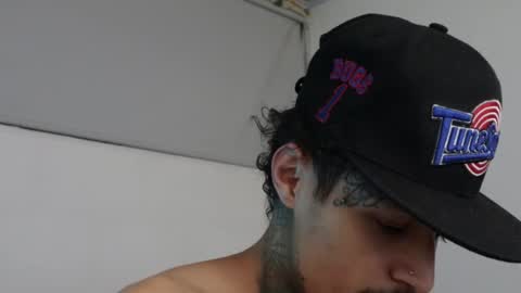 - trieone online show from 02.10.25