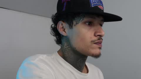 - trieone online show from 03.05.25