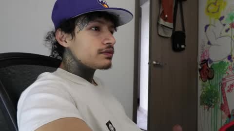 - trieone online show from 02.03.26