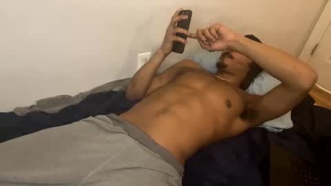 Snapshot of trillahung chatting on 11.18.25 WapBopper online show from 11.18.25