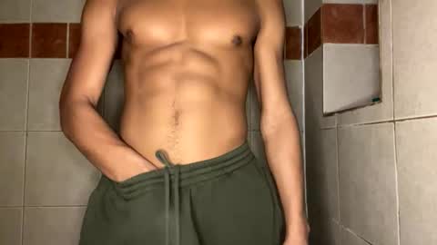 Snapshot of trillahung chatting on 11.25.25 WapBopper online show from 11.25.25