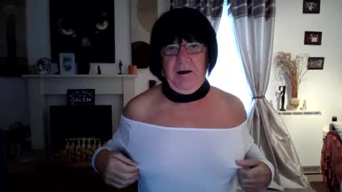 trinity1011 online show from 10.01.25