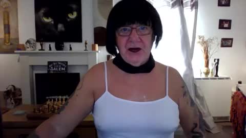 trinity1011 online show from 10.27.25