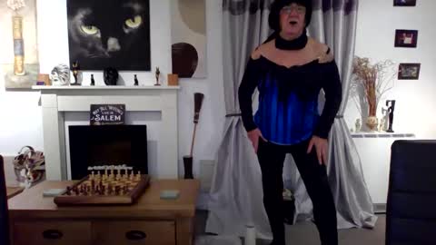 trinity1011 online show from 11.13.25