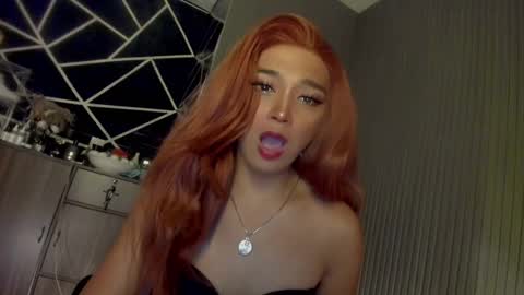 Ms Ella online show from 01.01.25