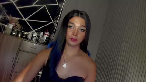 Ms Ella online show from 02.20.25