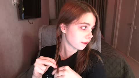 Snapshot of tripleprinces chatting on 02.01.25 tripleprinces online show from 02.01.25