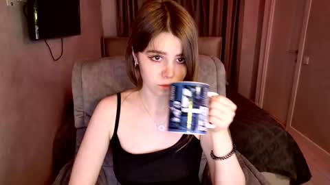 Snapshot of tripleprinces chatting on 10.23.25 tripleprinces online show from 10.23.25