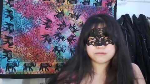 Snapshot of trippyspicy chatting on 12.18.25 trippyspicy online show from 12.18.25