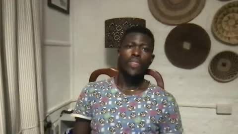 Trisboo5 online show from 12.15.24