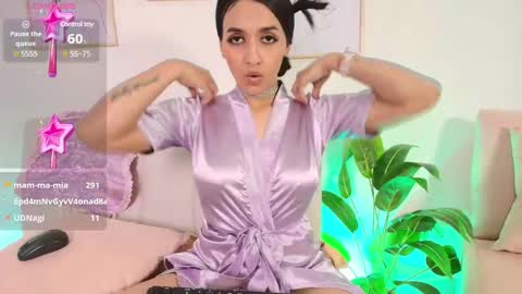 Snapshot of trissha_xk1 chatting on 01.14.25 Trissha online show from 01.14.25