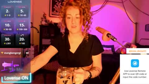 Snapshot of trixiedivine chatting on 03.05.26 Trixie Divine online show from 03.05.26