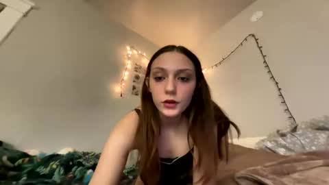 Snapshot of trixilee24 chatting on 02.12.25 Trixi online show from 02.12.25