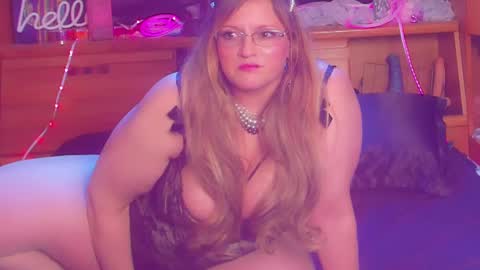 trixstarchik online show from 03.01.25