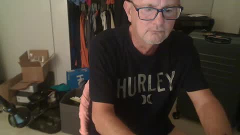 Snapshot of troffer1020 chatting on 12.18.24 Troffer online show from 12.18.24