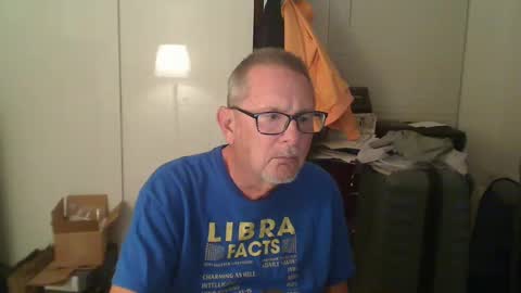 Snapshot of troffer1020 chatting on 12.21.24 Troffer online show from 12.21.24