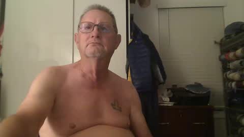 Snapshot of troffer1020 chatting on 11.11.25 Troffer online show from 11.11.25