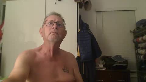 Snapshot of troffer1020 chatting on 11.20.25 Troffer online show from 11.20.25