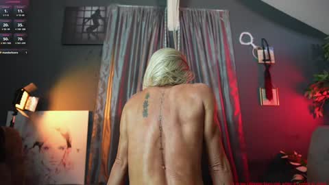 Linda  ONLYFANS Trophymilf1  Istagram trophymilf1 online show from 12.10.24