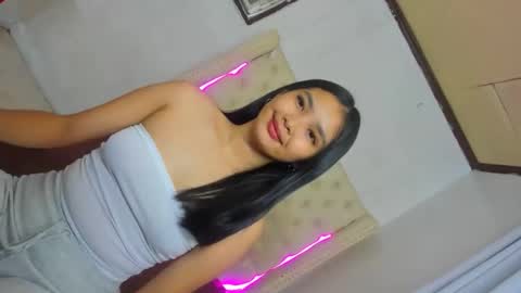 Snapshot of tropicalmuse chatting on 03.20.26 Ash online show from 03.20.26