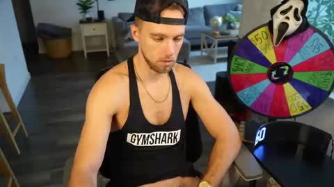 Snapshot of troy_greenxo chatting on 10.30.25 Troy Green online show from 10.30.25