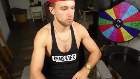 Snapshot of troy_greenxo chatting on 11.20.25 Troy Green online show from 11.20.25