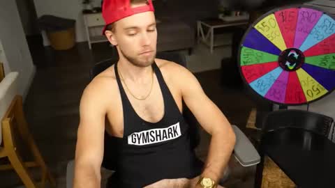 Snapshot of troy_greenxo chatting on 11.25.25 Troy Green online show from 11.25.25