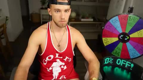 Snapshot of troy_greenxo chatting on 12.18.25 Troy Green online show from 12.18.25