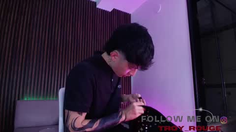 Troy online show from 11.07.25