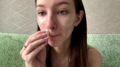 Hello Viola here   Help me to make 50 thumbs up 333 online show from 03.29.26