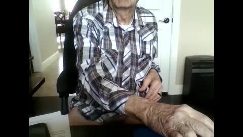 Snapshot of trucker11 chatting on 02.04.25 chuck trucker- skp online show from 02.04.25