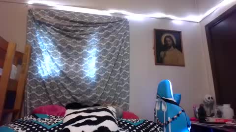 TruckersWifeToBe online show from 12.15.24