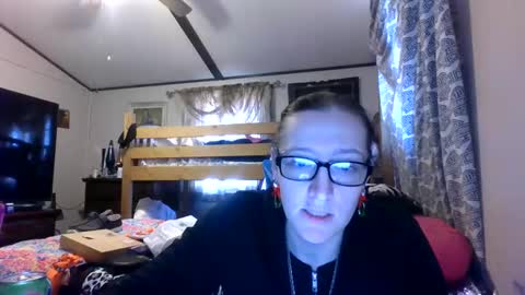 TruckersWifeToBe online show from 12.16.24