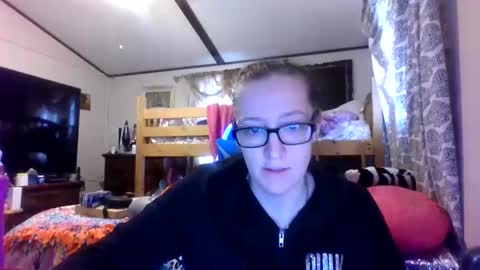 TruckersWifeToBe online show from 12.18.24