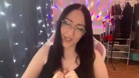 Amelia online show from 10.21.25