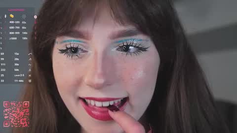 Snapshot of truegrace chatting on 10.26.25 Grace online show from 10.26.25