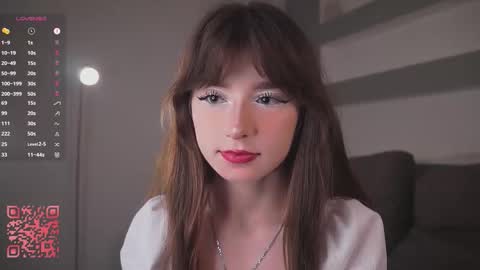 Snapshot of truegrace chatting on 11.02.25 Grace online show from 11.02.25