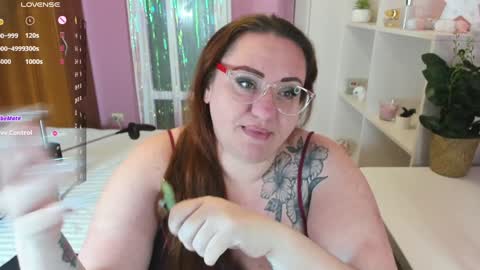 Snapshot of truly_goddess chatting on 12.15.24 Adelle online show from 12.15.24