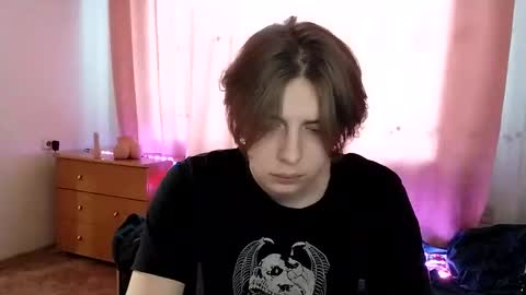 Emilum online show from 01.31.25