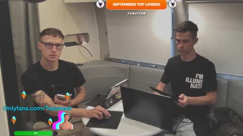 Snapshot of trystoph chatting on 10.11.25 Treistoph online show from 10.11.25