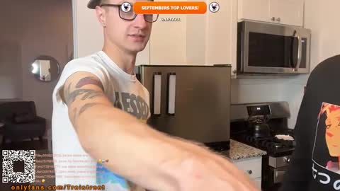 Snapshot of trystoph chatting on 11.15.25 Treistoph online show from 11.15.25