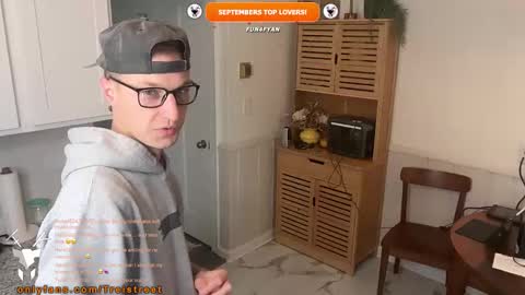 Snapshot of trystoph chatting on 11.16.25 Treistoph online show from 11.16.25