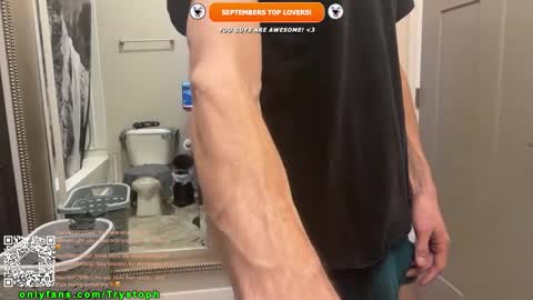 Snapshot of trystoph chatting on 11.21.25 Treistoph online show from 11.21.25