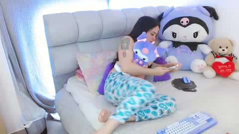 Snapshot of ts__queen chatting on 02.25.26 KYLIE QUEEN online show from 02.25.26