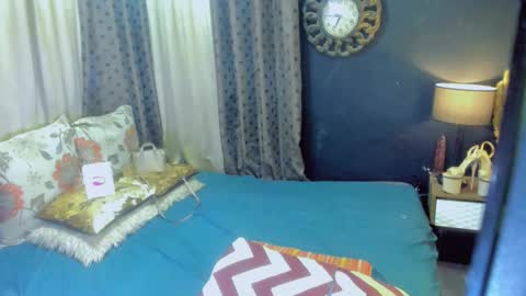 Curlee Lopez online show from 10.22.25